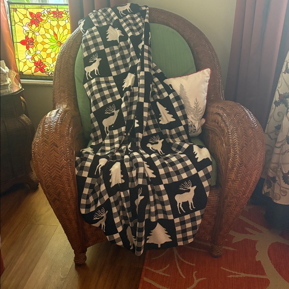 Well Dressed Home Decorative Holiday Cotton Throw Blanket
